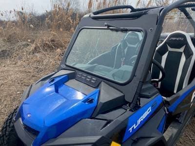 RZR Turbo S Laminated Glass Windshield with hand wiper